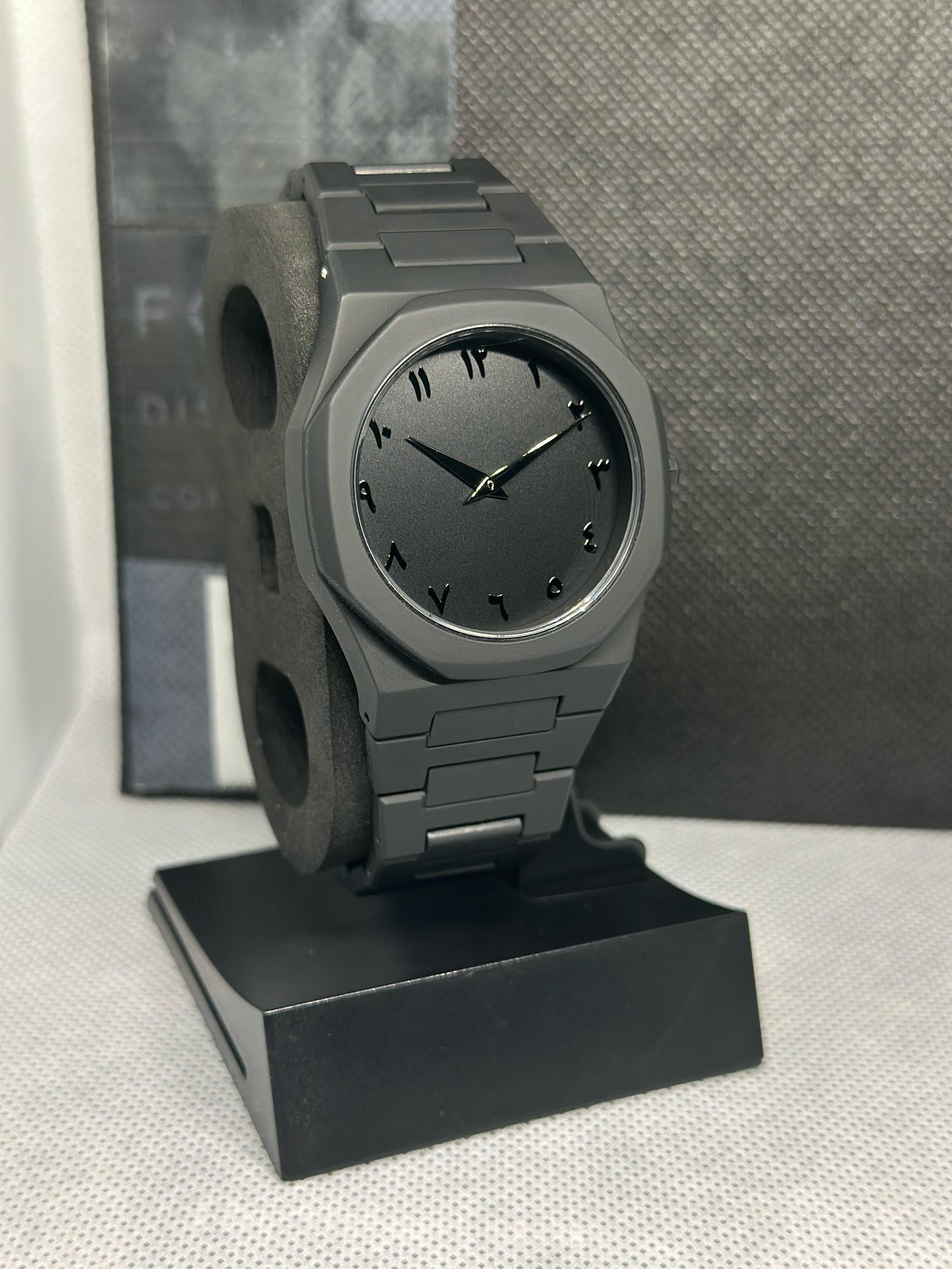 Black Arabic Aura Watch